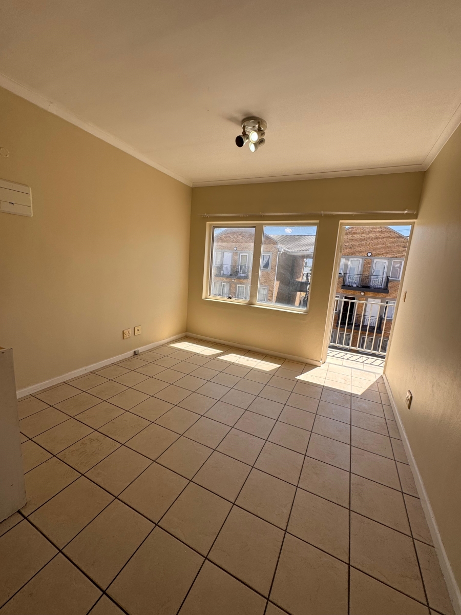 To Let 2 Bedroom Property for Rent in Strand Central Western Cape